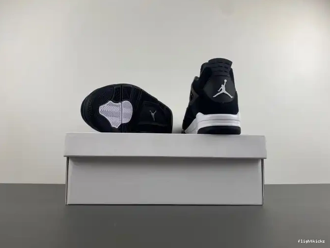 4 THUNDER